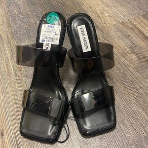 Brand new black Steve Madden heels